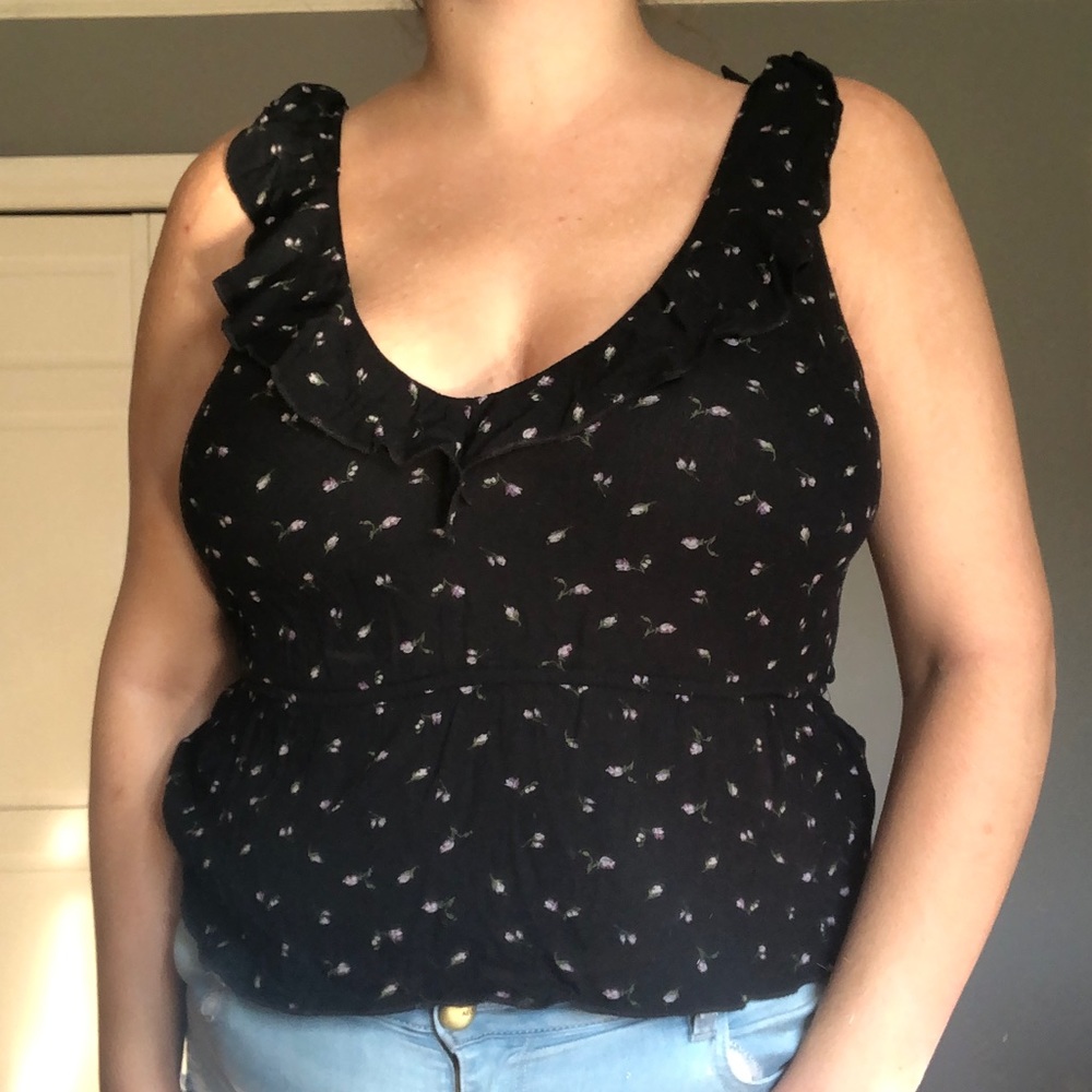 American Eagle Two Piece Ruffled Black Floral Top